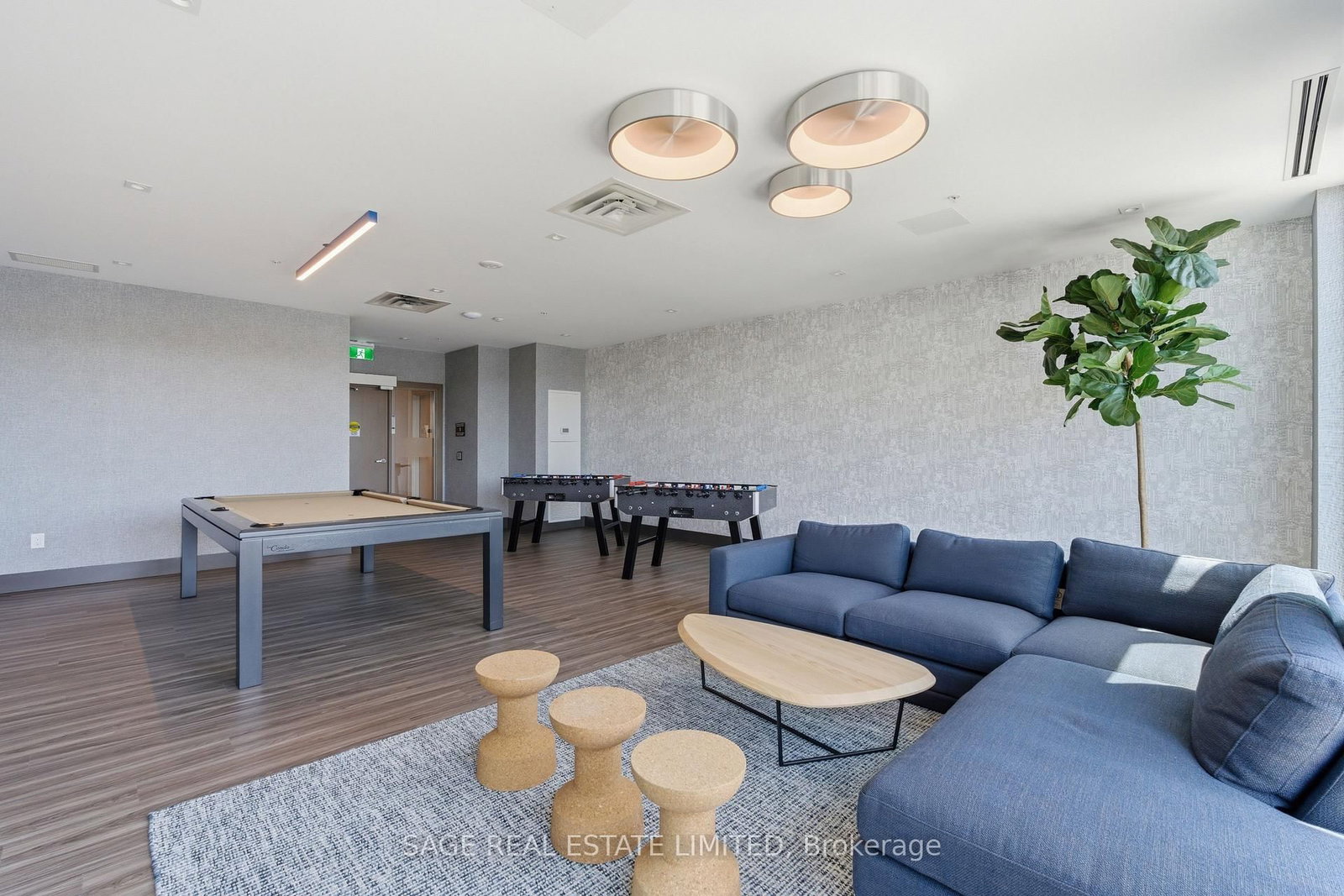 75 James Street S, Unit 1404 - Photo 41