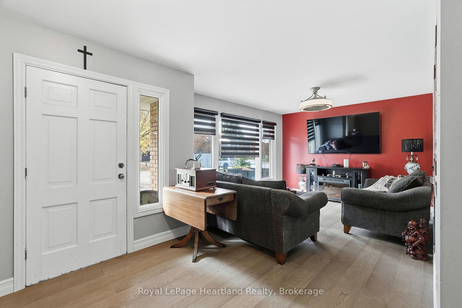 292 Wellington Street • North Huron, ON photo 3