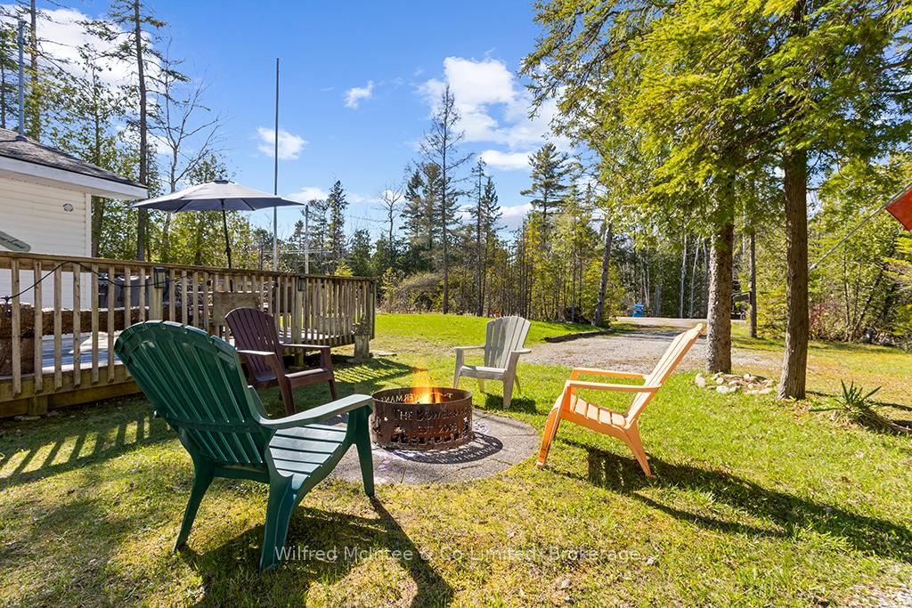 26 THOMPSON Avenue - Photo 13