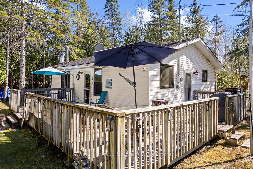26 THOMPSON Avenue - Photo 3
