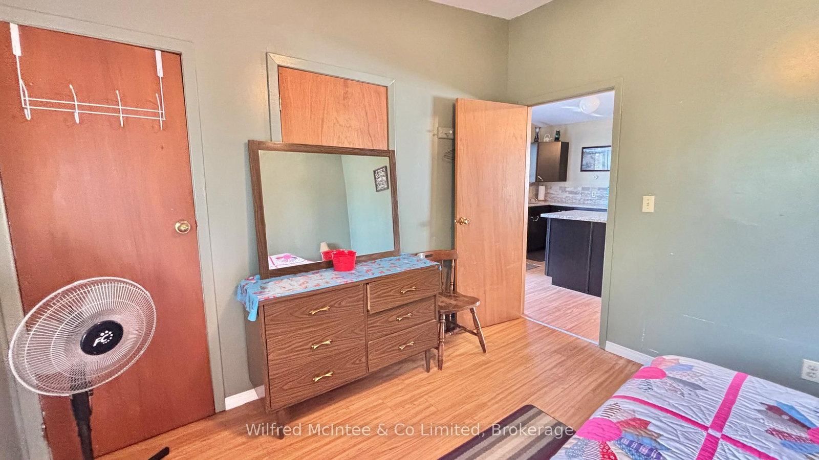26 THOMPSON Avenue - Photo 42