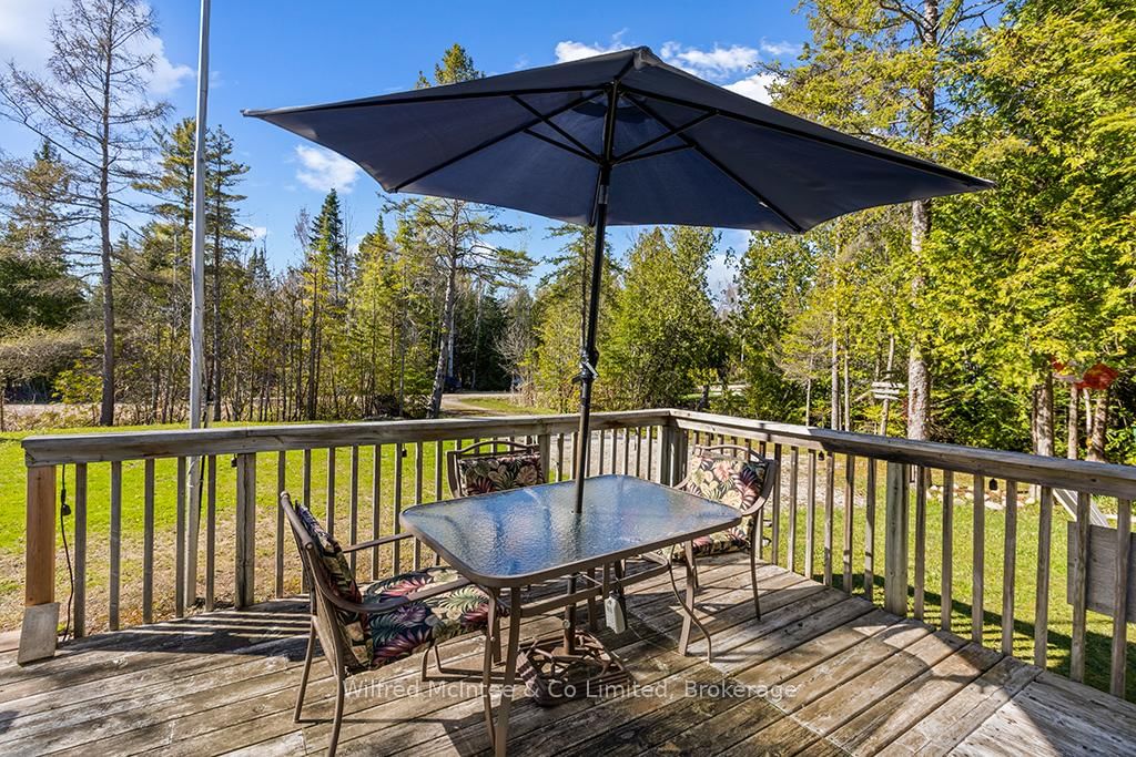 26 THOMPSON Avenue - Photo 5