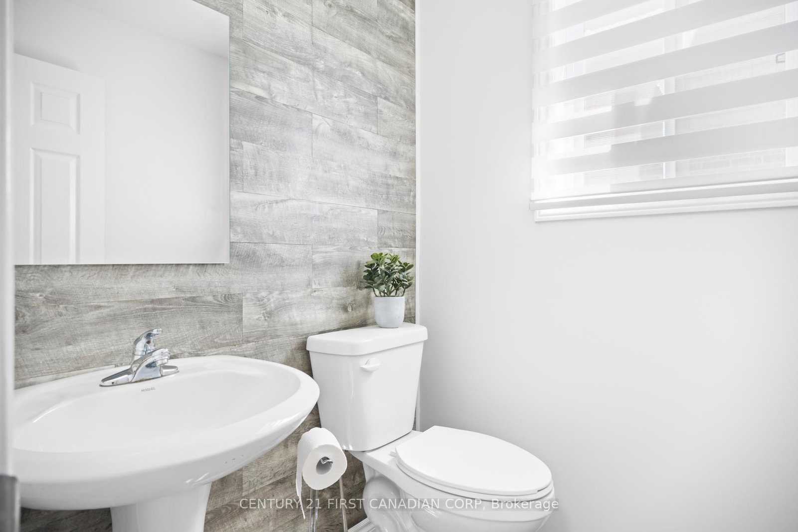 21 Pear Tree Avenue • St. Thomas, ON photo 16
