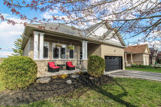 407 Carriage Lane