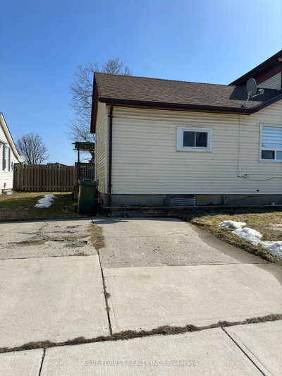23 Barnes Street • St. Thomas, ON photo 5