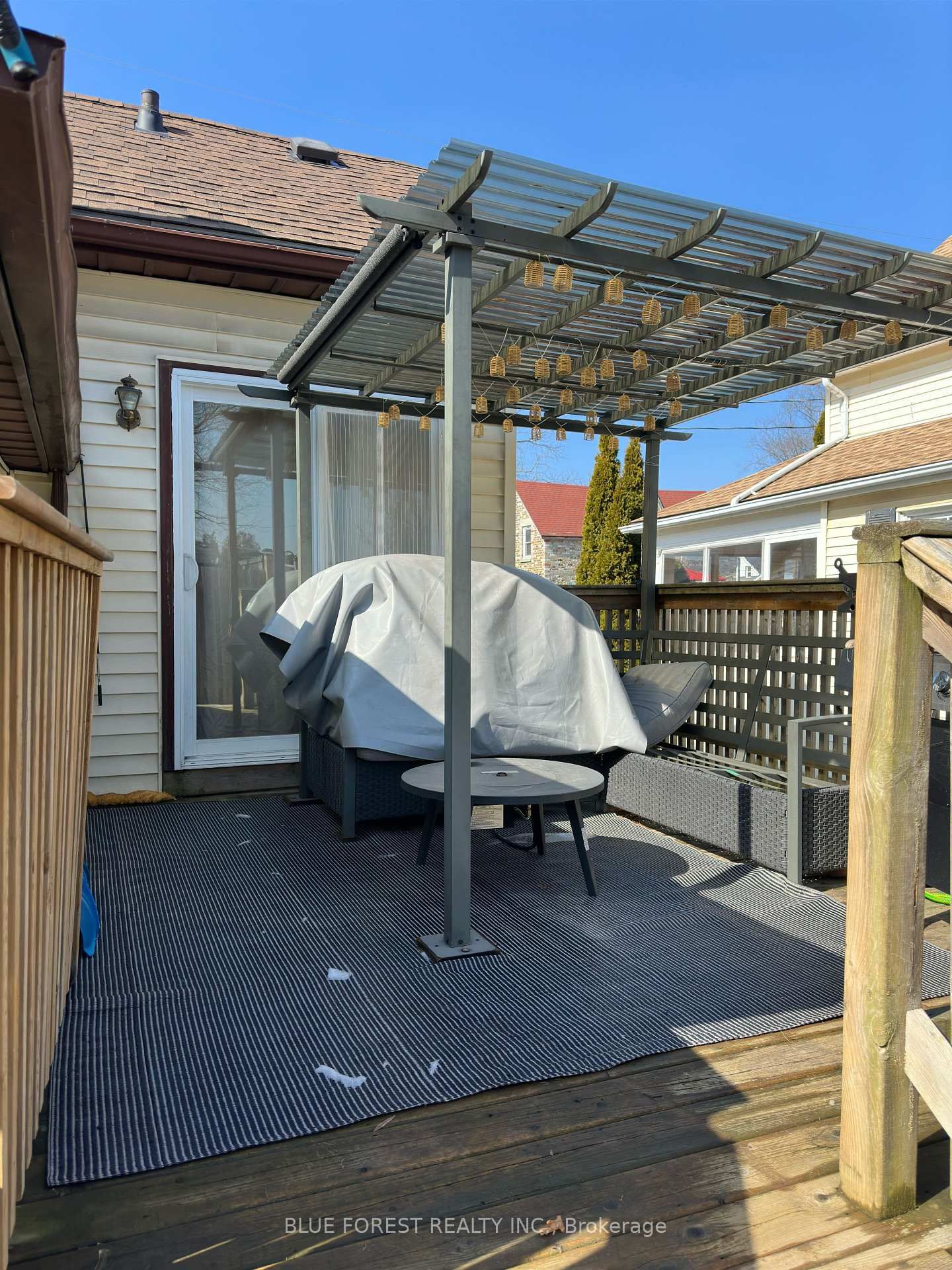 23 Barnes Street • St. Thomas, ON photo 6