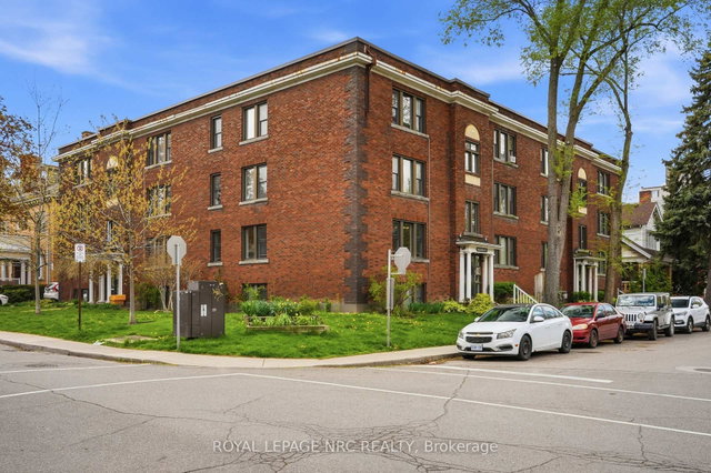 11 - 356 Hunter Street N E