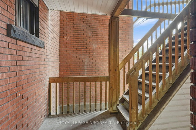 11 - 356 Hunter Street N E