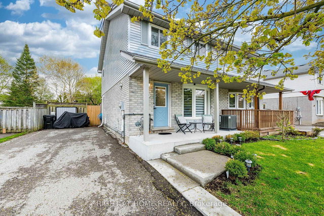 899 Elgin Street N