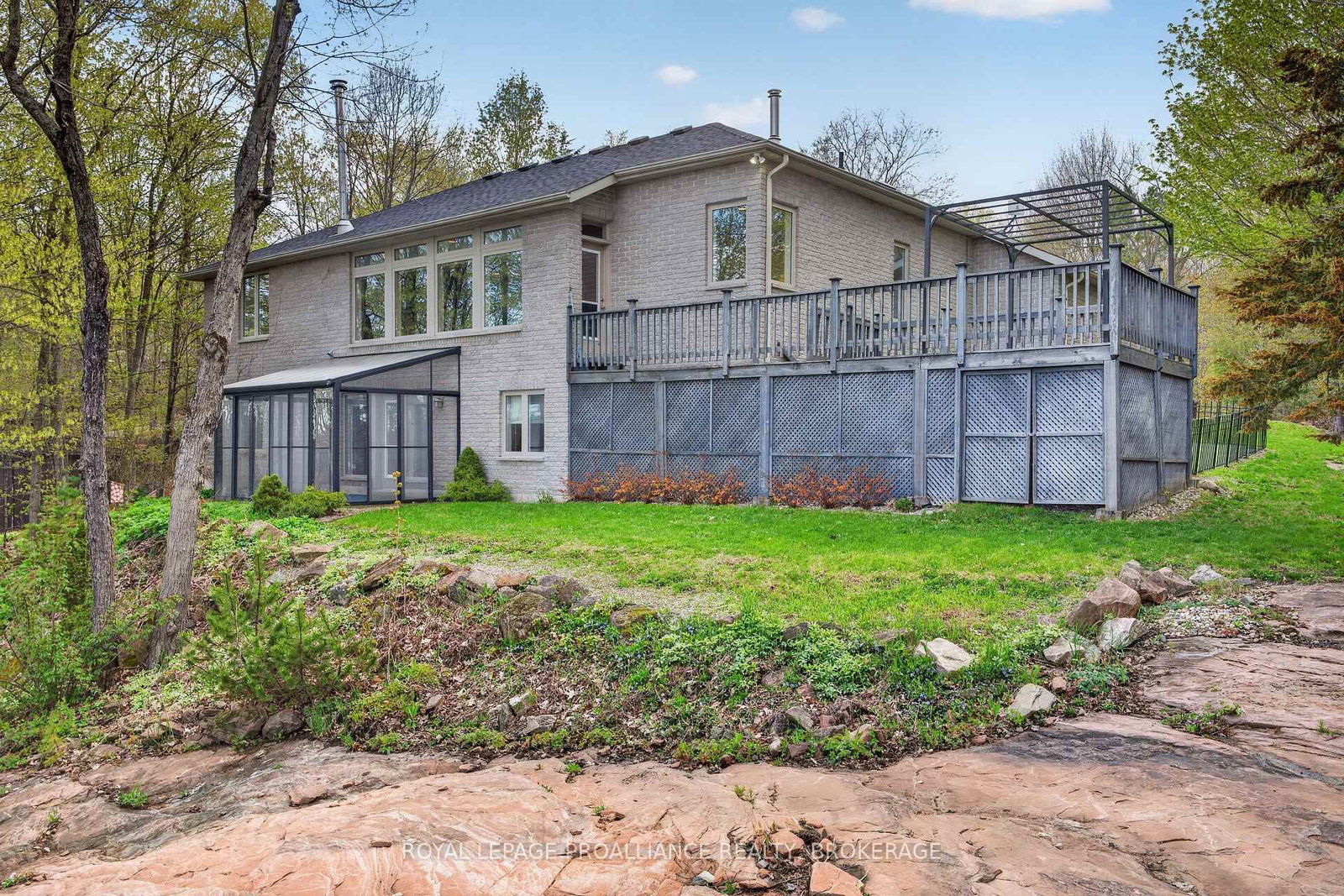 4194C Hiawatha Lane • Battersea, ON photo 32