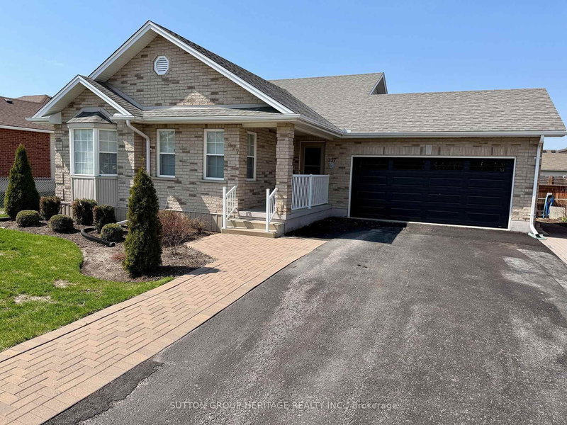227 Victoria Ave N, Kawartha Lakes, Ontario
