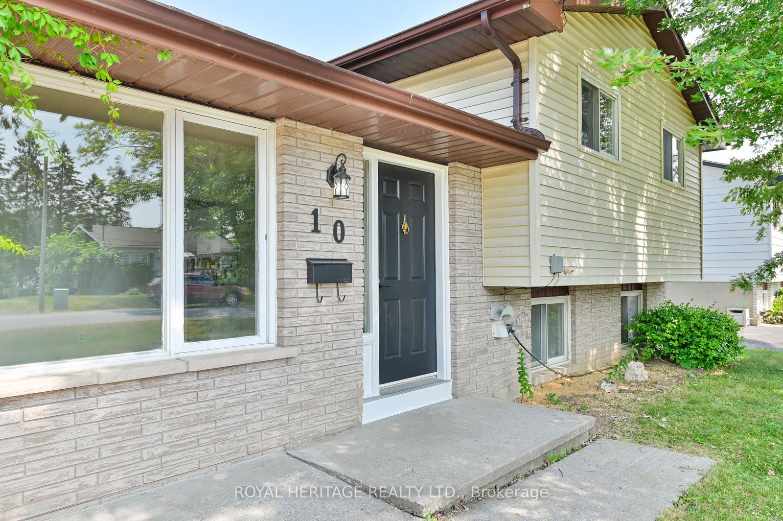 10 Reid Street • Greater Napanee, ON photo 4