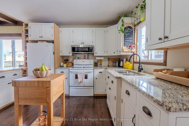 167 Cache Bay Road