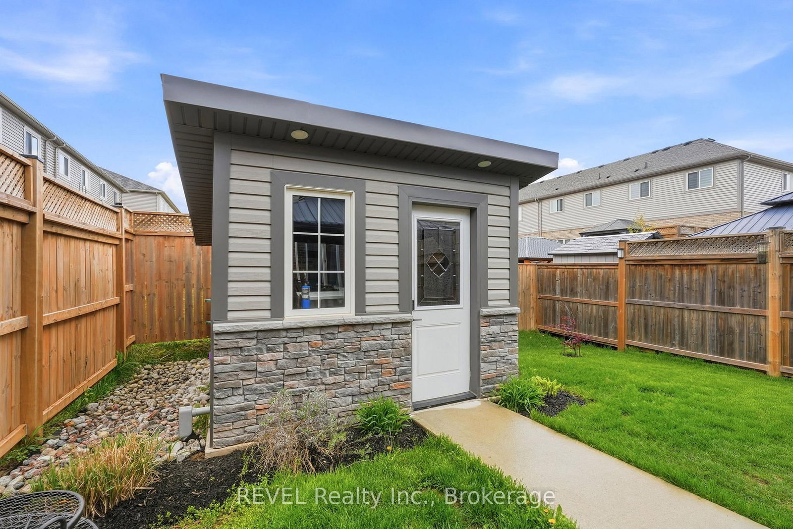 11 Lymburner Street • Pelham, ON photo 37