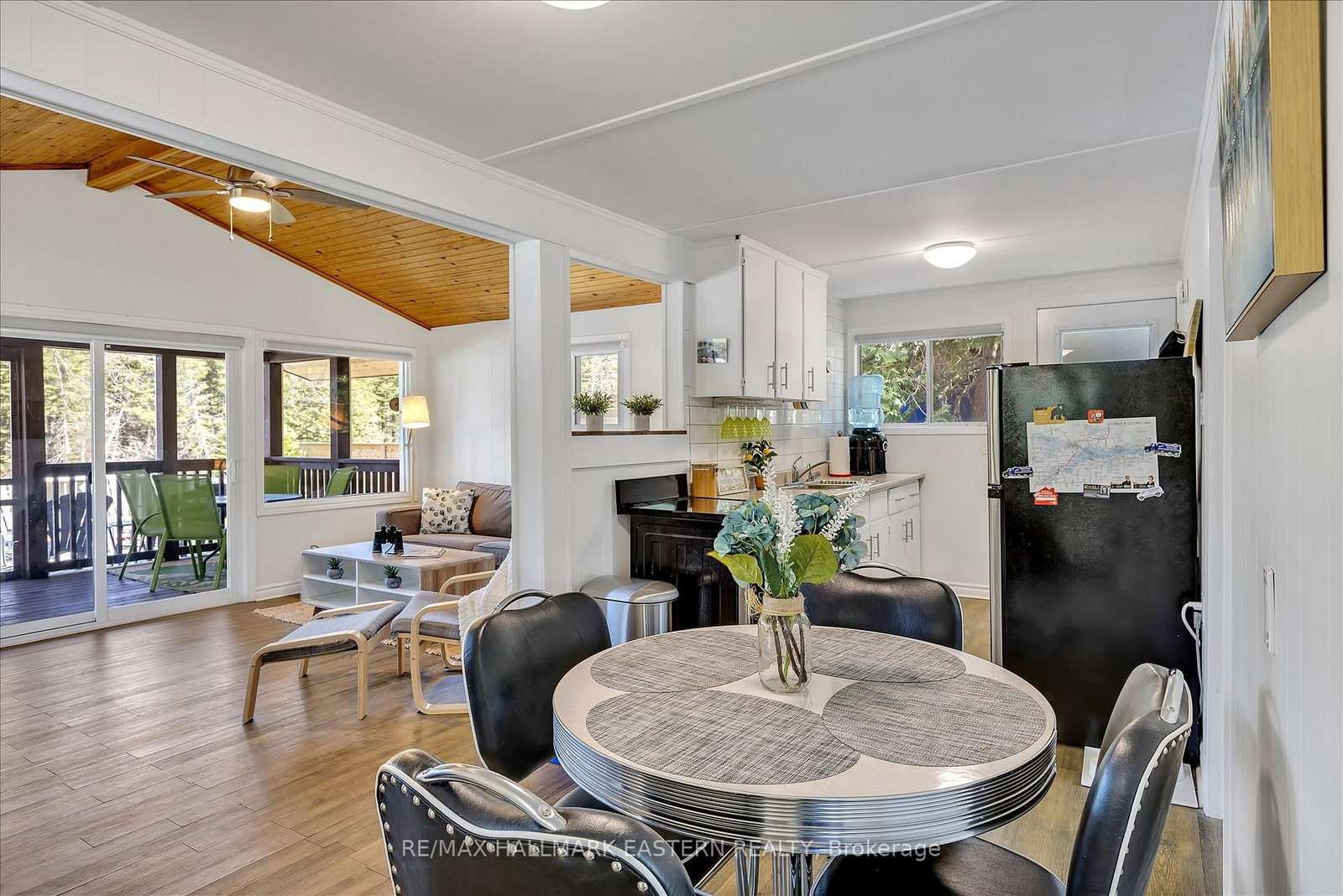 1810 Hull Road • Douro-Dummer, ON photo 9