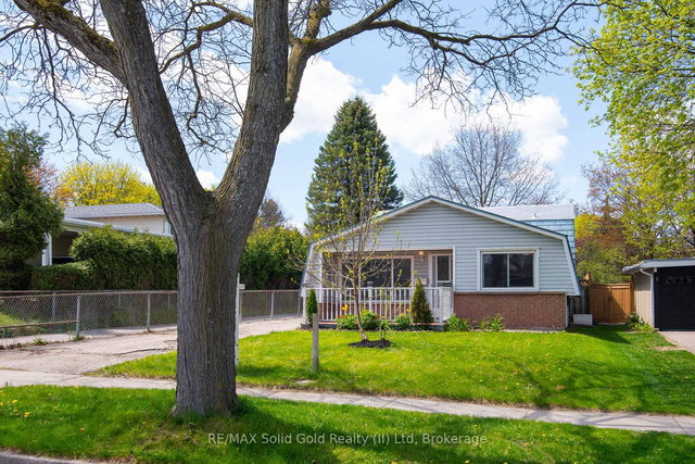 87 Christopher Drive