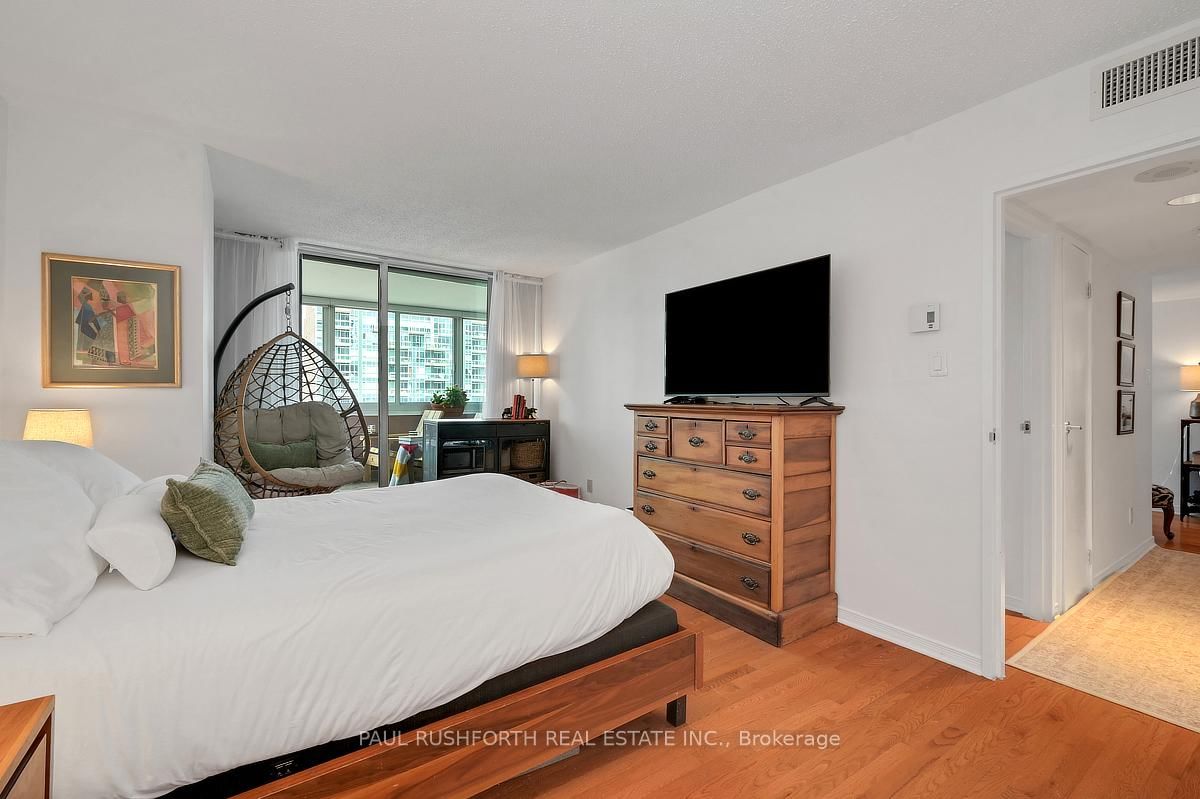 160 George Street, Unit 903 - Photo 15