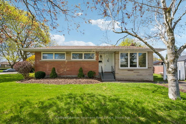 92 Victoria Road N