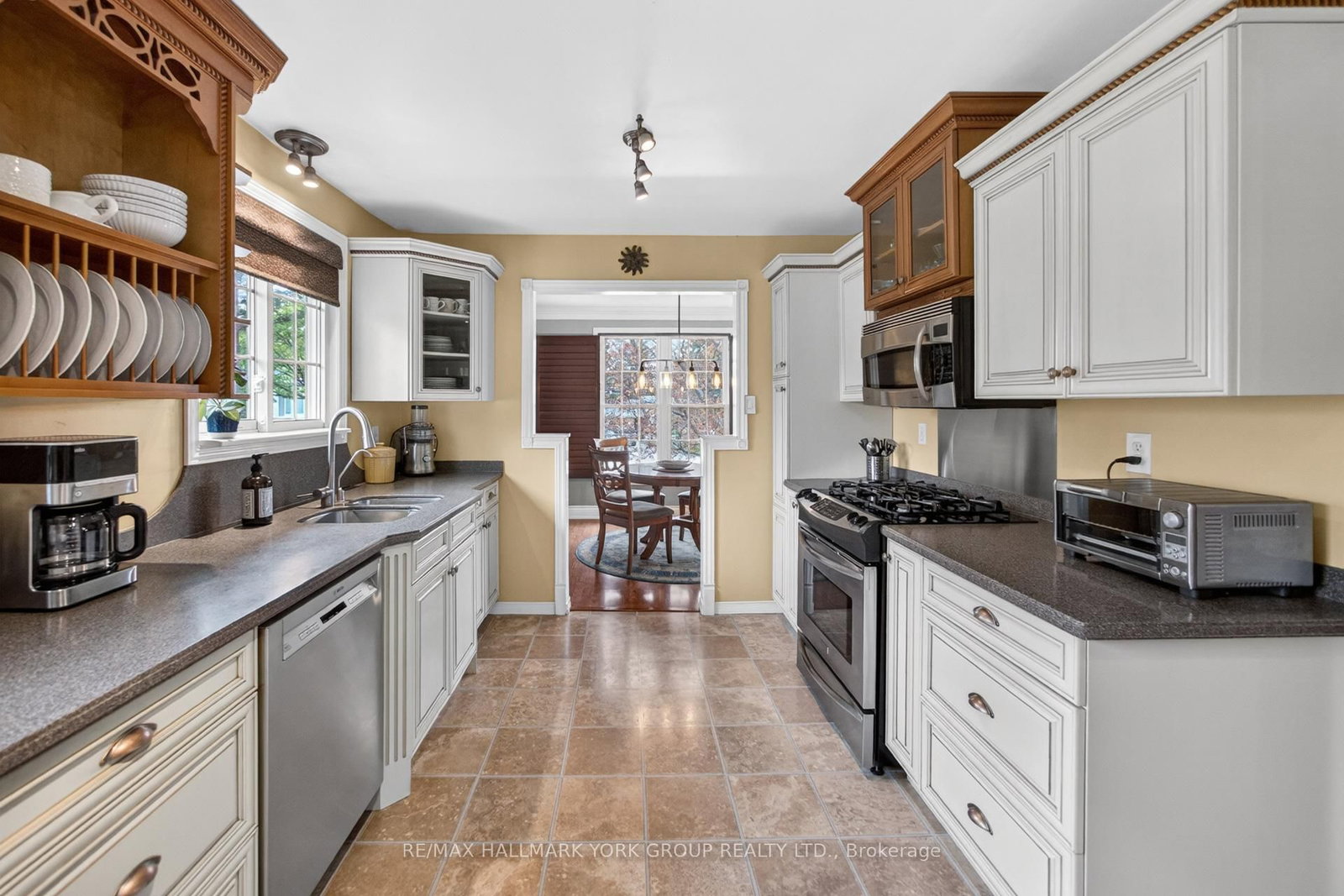 28 Rudi Court - Photo 16