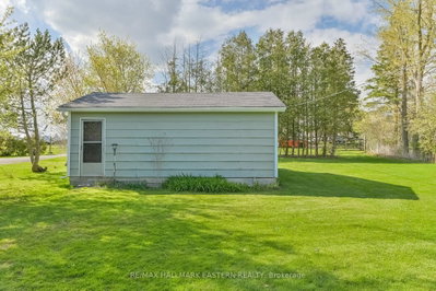 1095 Island View Drive • Otonabee-South Monaghan, ON photo 3