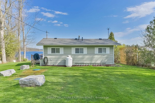 1095 Island View Drive