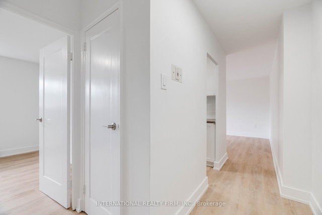 93 High Street S