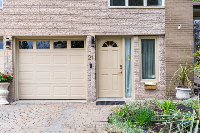 21 Tiffany Crescent