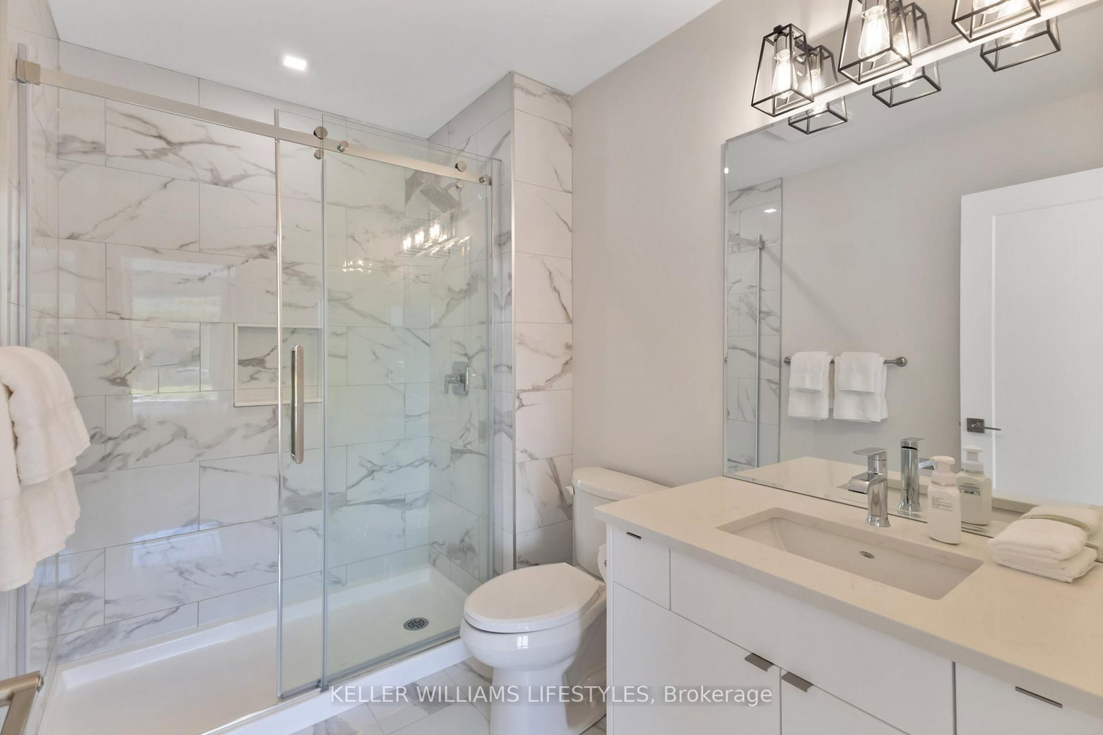 2720 Buroak Drive, Unit 11 - Photo 31