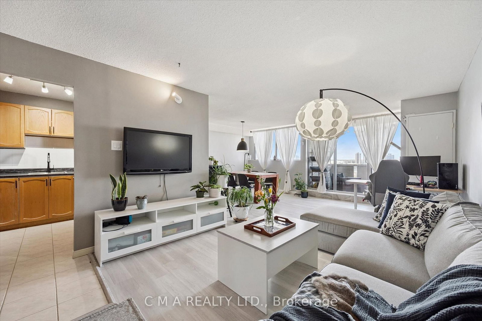 375 King Street N, Unit 1406 - Photo 12