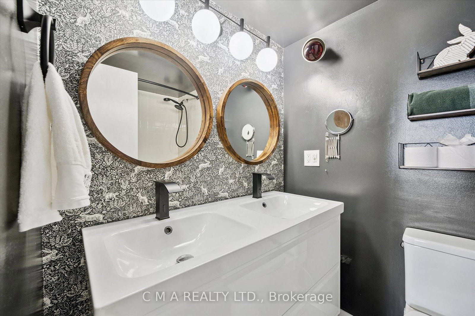 375 King Street N, Unit 1406 - Photo 21