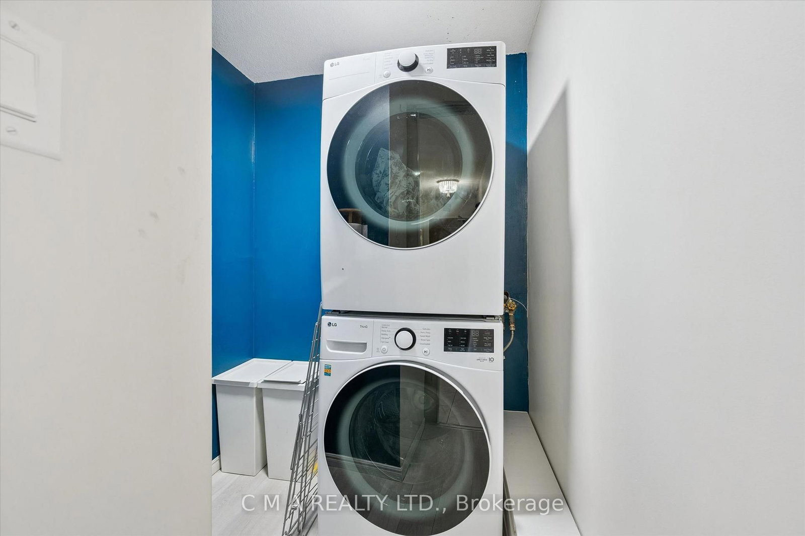 375 King Street N, Unit 1406 - Photo 25