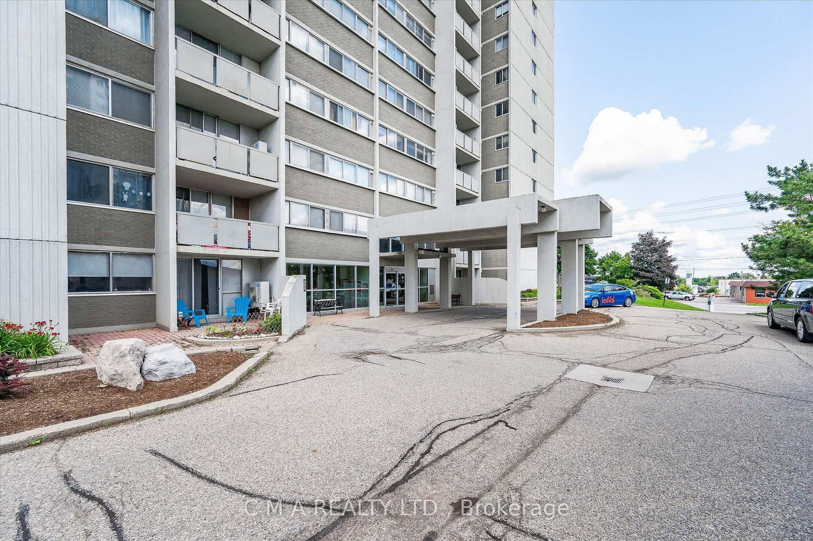 375 King Street N, Unit 1406 - Photo 40