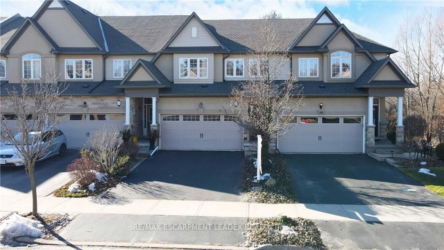 58 MAPLEVALE Drive