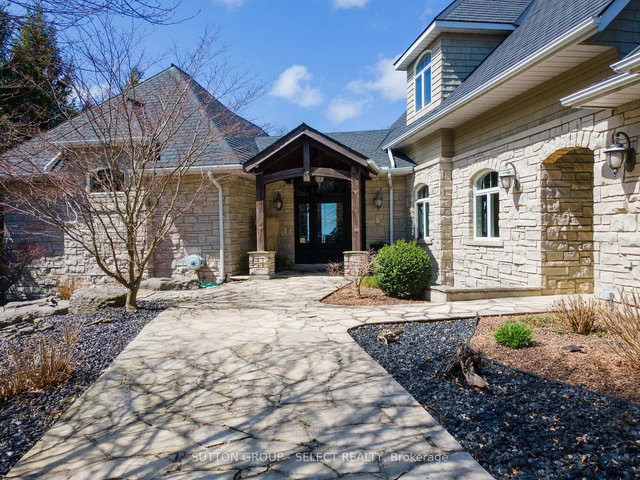 4544 Lakeshore Road