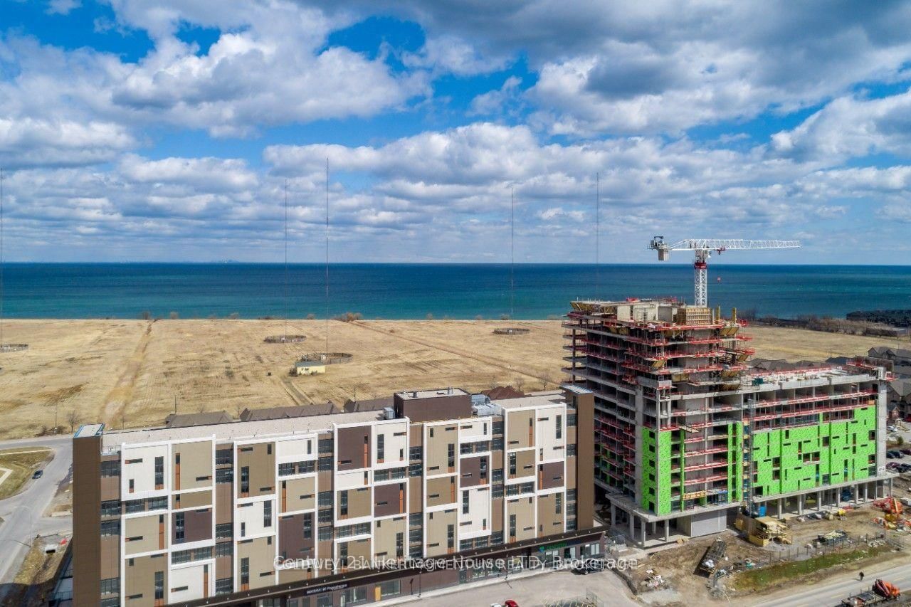560 NORTH SERVICE Road, Unit 608