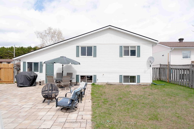 9 Dutch Drive