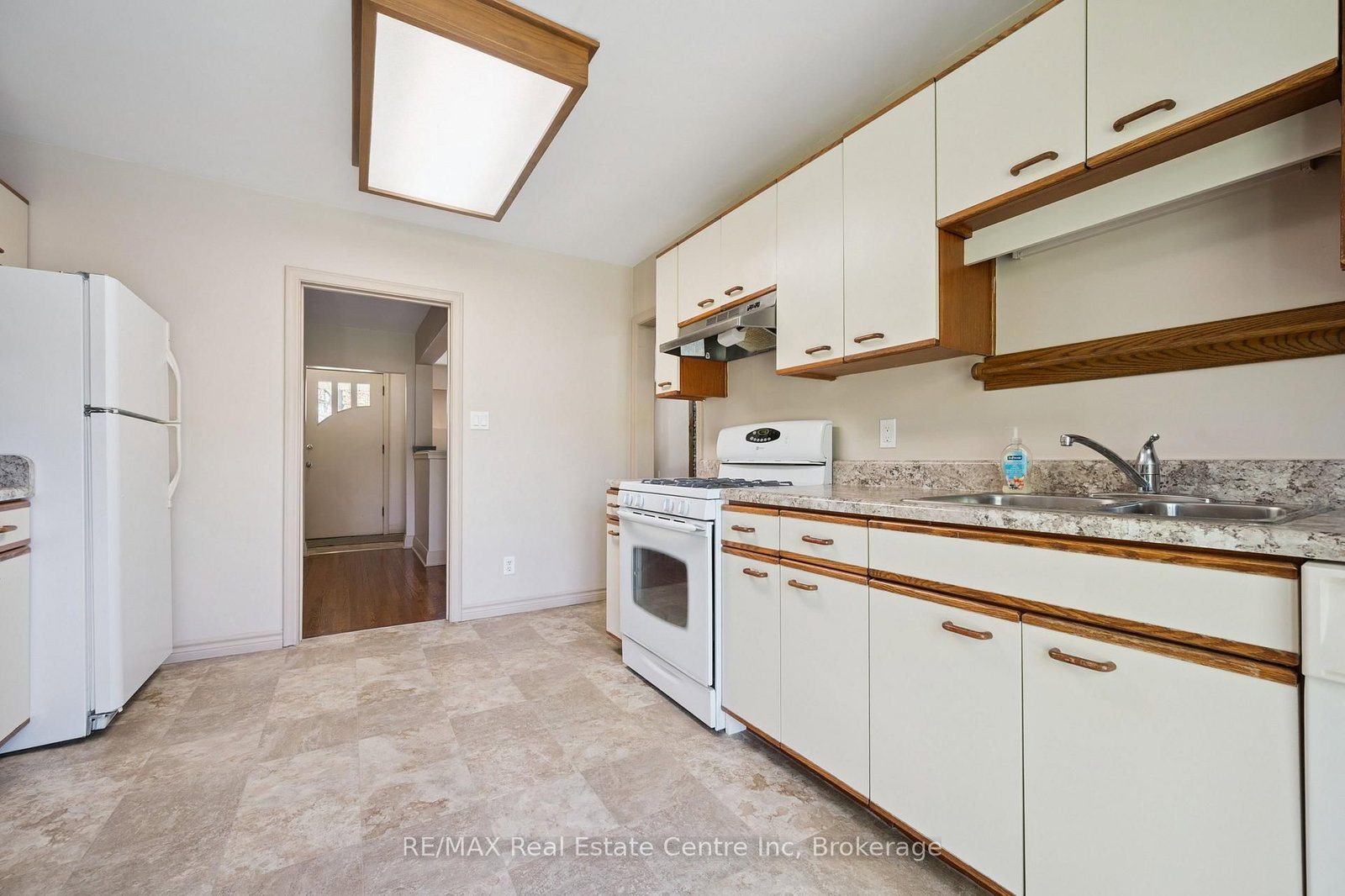 8 Harcourt Drive - Photo 19