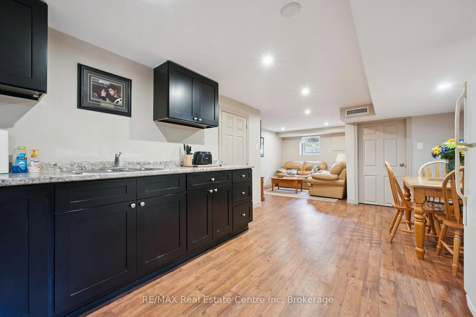 8 Harcourt Drive - Photo 25