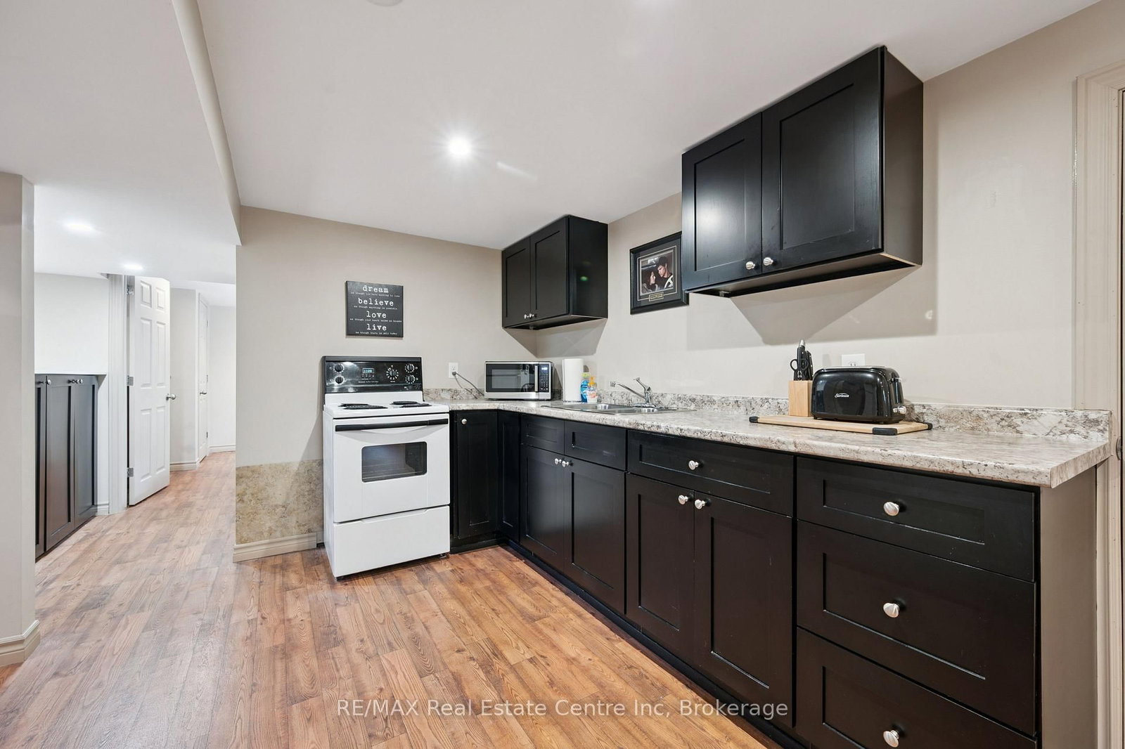 8 Harcourt Drive - Photo 29