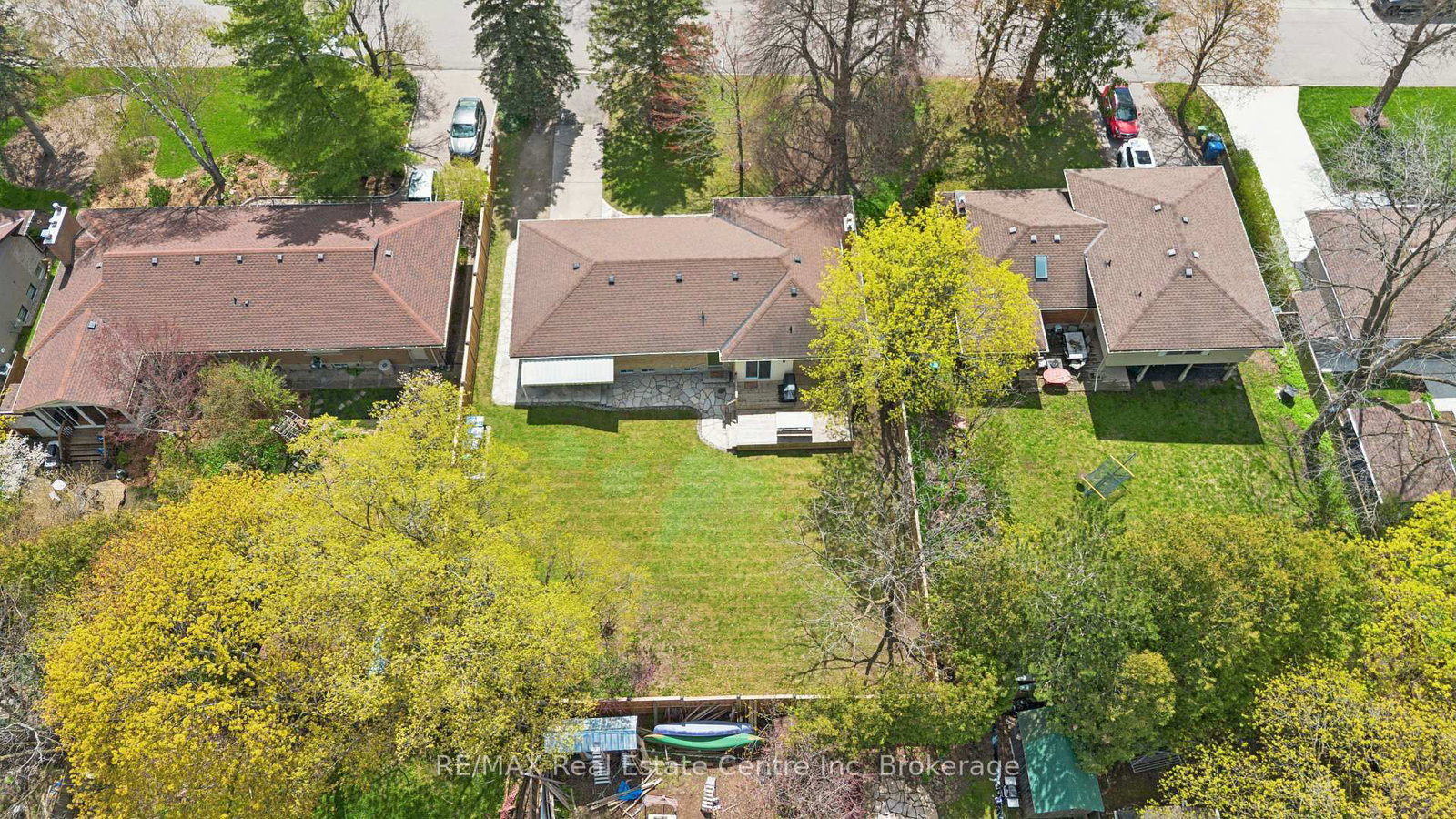 8 Harcourt Drive - Photo 36