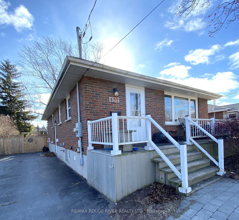 home for lease on 457 B Marion Street