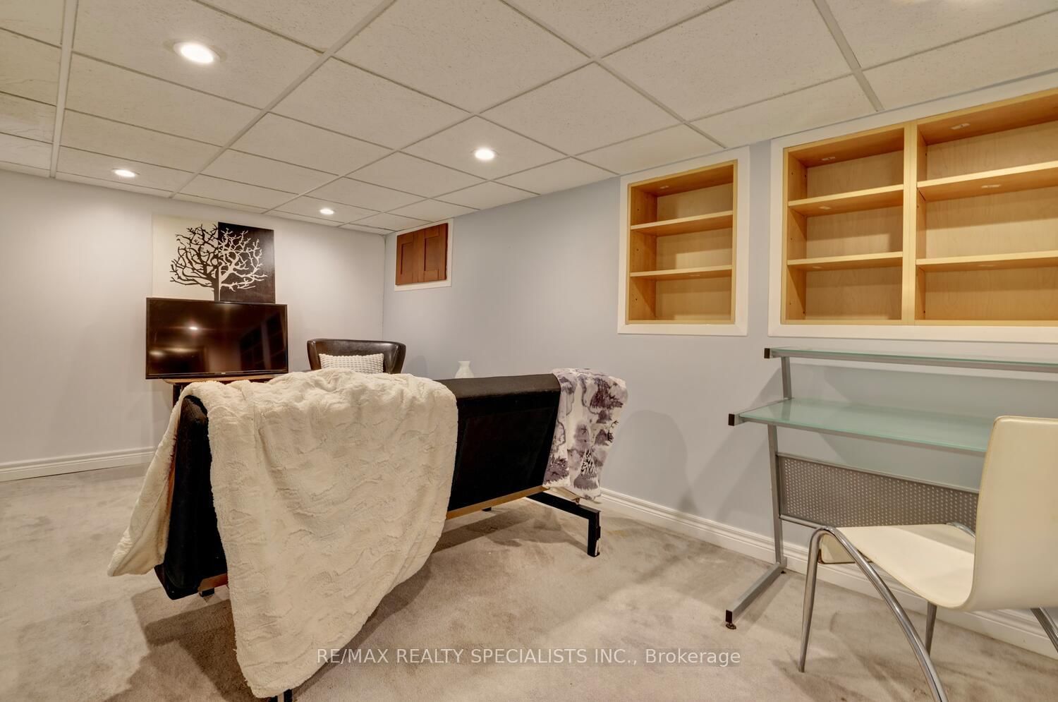 17 Foster Avenue - Photo 23