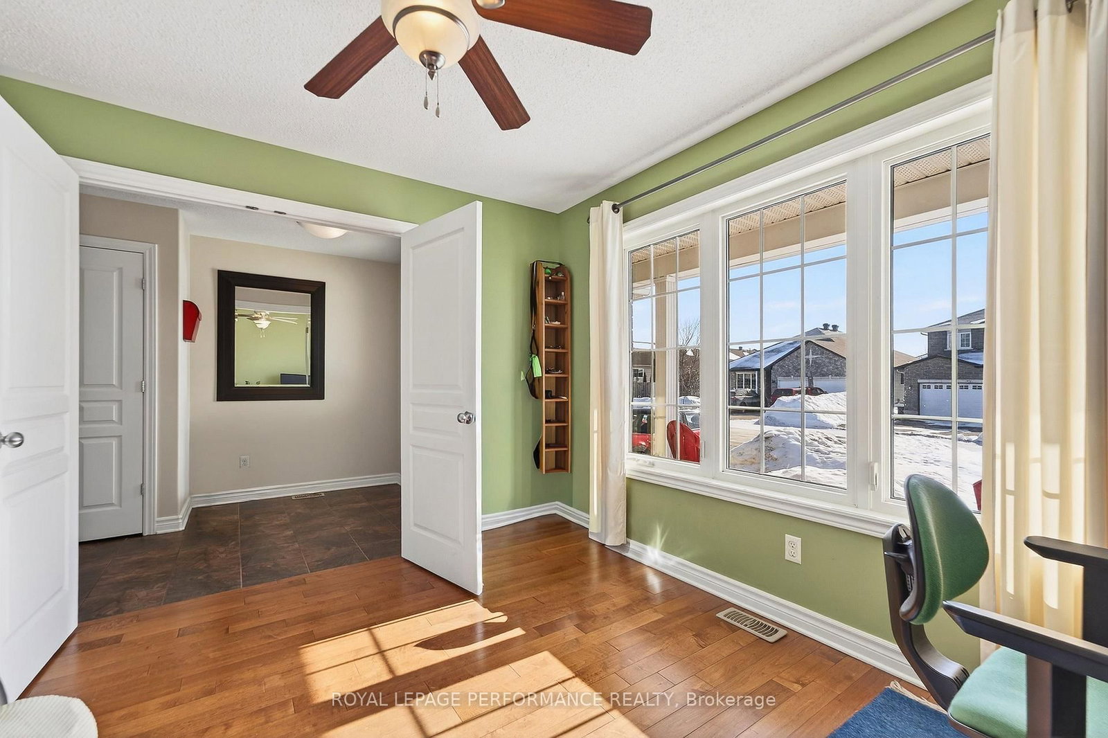 639 Robert Hill Street - Photo 4