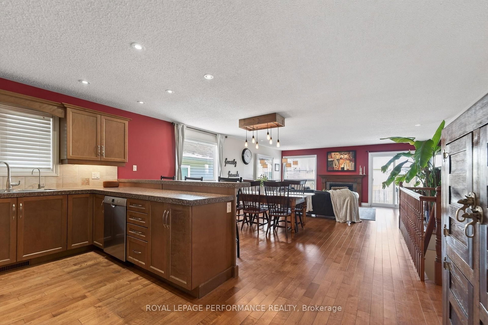 639 Robert Hill Street - Photo 7
