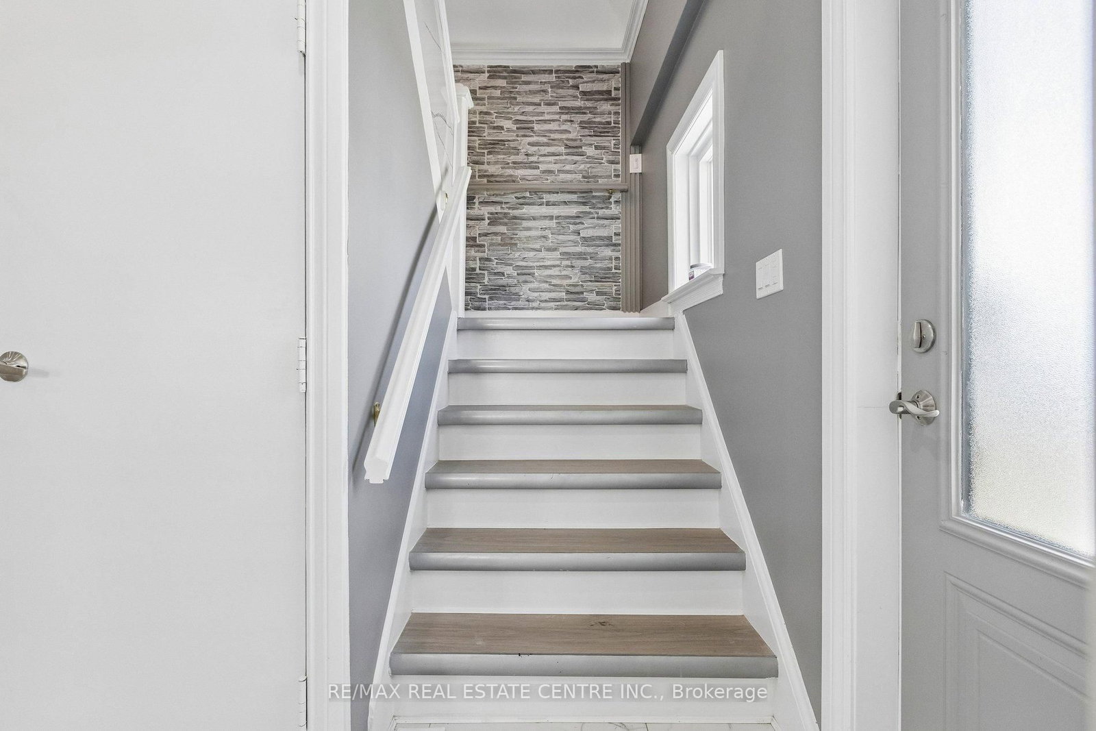 194 Silvercreek Parkway S - Photo 14
