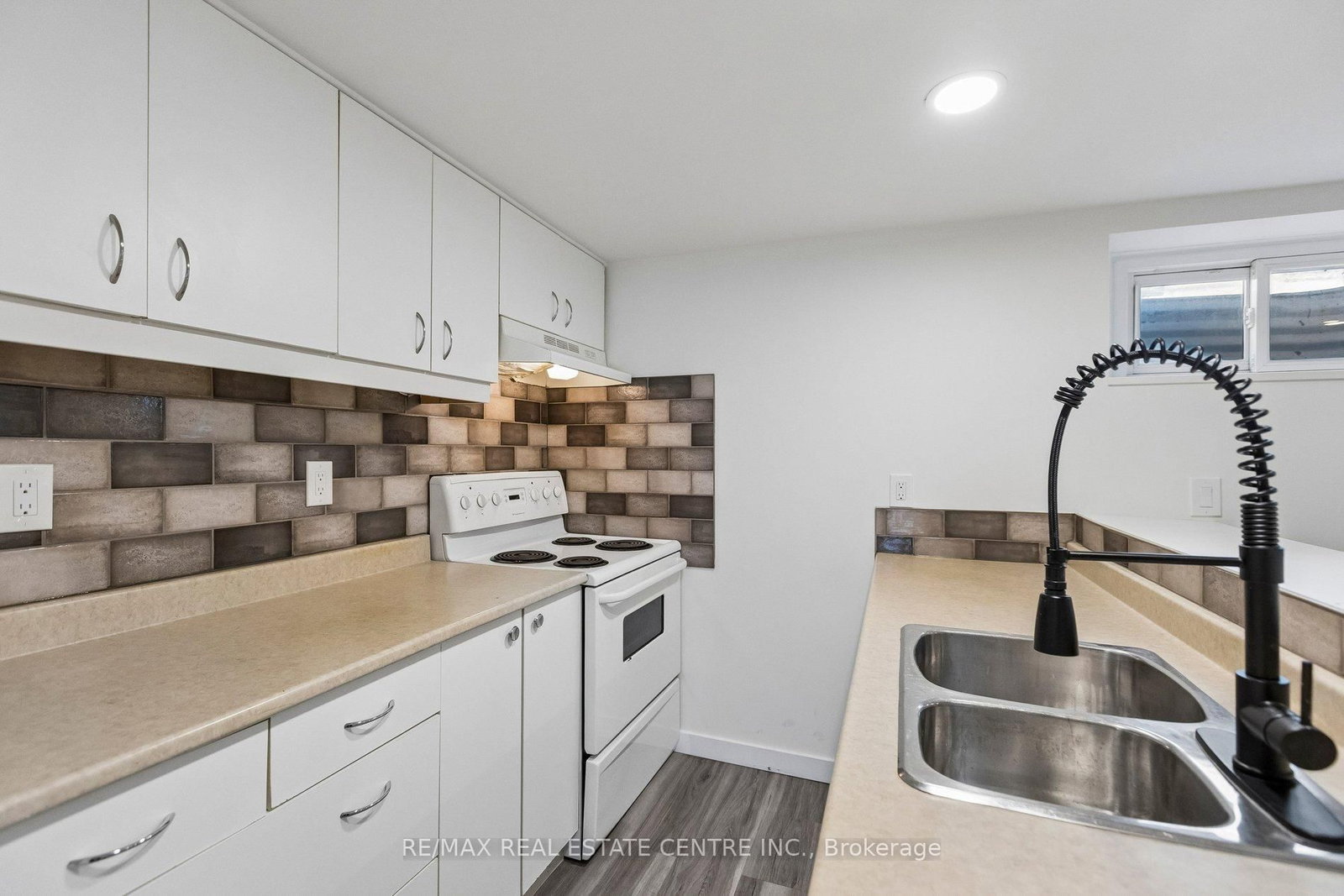 194 Silvercreek Parkway S - Photo 23