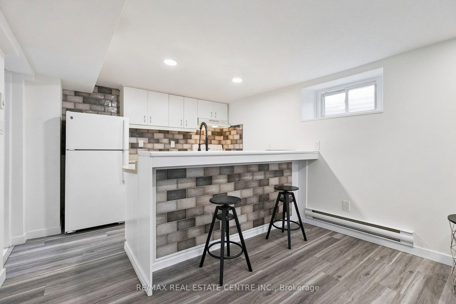 194 Silvercreek Parkway S - Photo 27