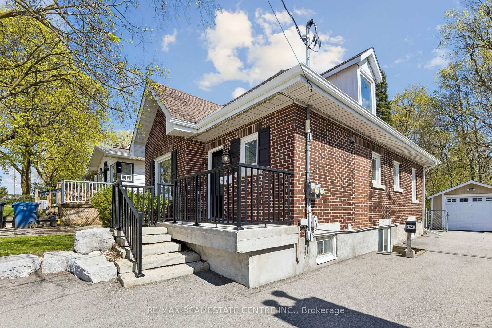 194 Silvercreek Parkway S - Photo 3