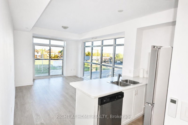 home for lease on 306-450 Dundas Street E
