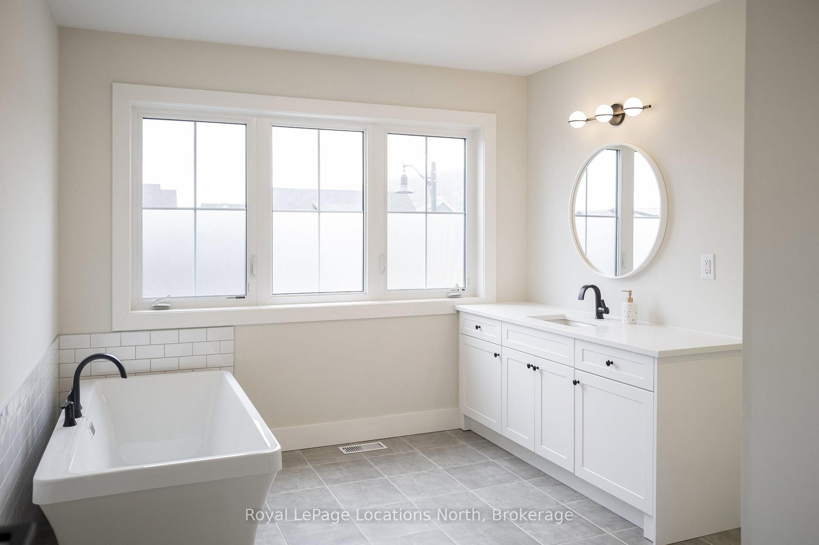 142 Black Willow Crescent - Photo 8